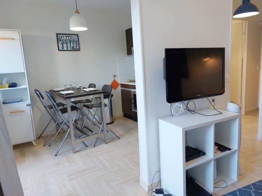 Studio Eleverca 3*- Rez De Jardin Terrasse - Axelle Loc'Appart Mandelieu Exterior foto