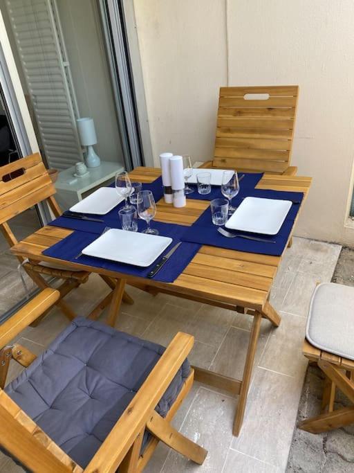 Studio Eleverca 3*- Rez De Jardin Terrasse - Axelle Loc'Appart Mandelieu Exterior foto